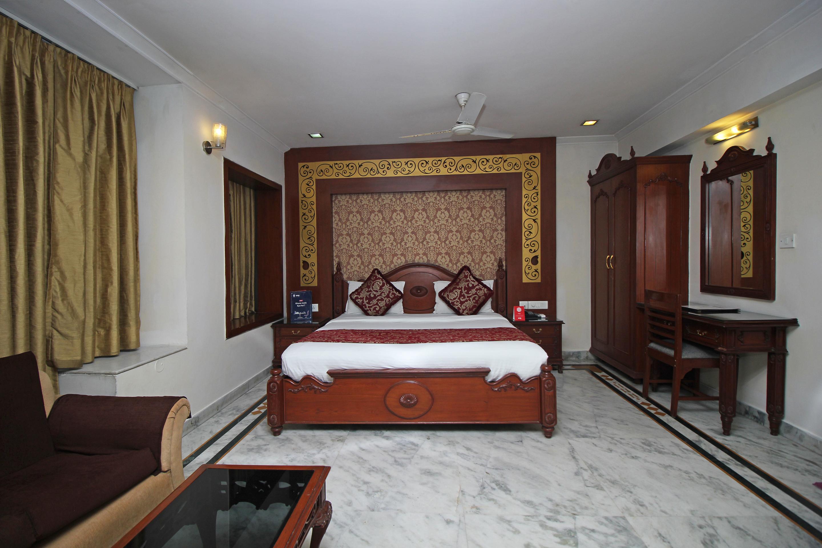 Oyo 5915 Hotel Swagath Нью-Дели Экстерьер фото