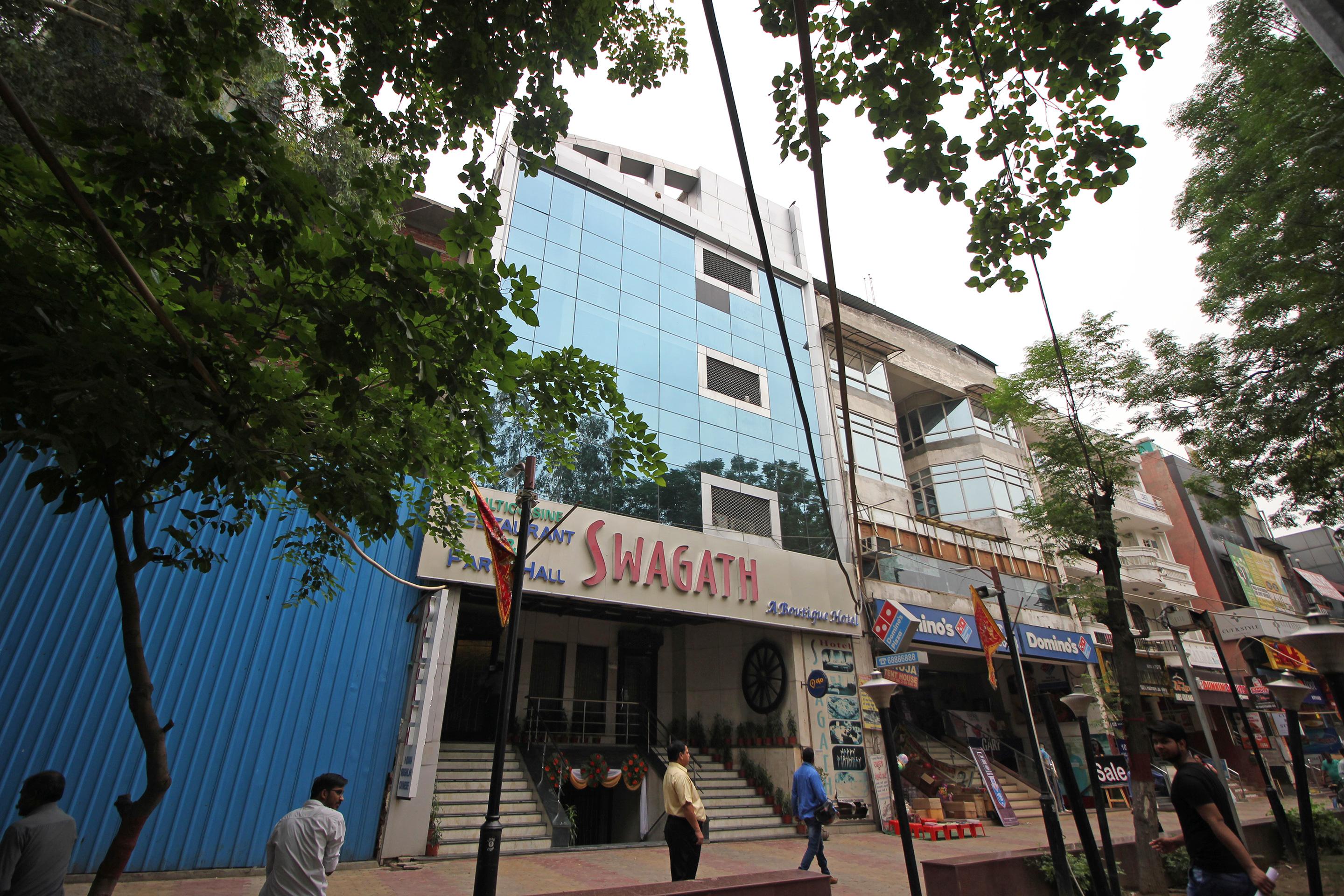 Oyo 5915 Hotel Swagath Нью-Дели Экстерьер фото
