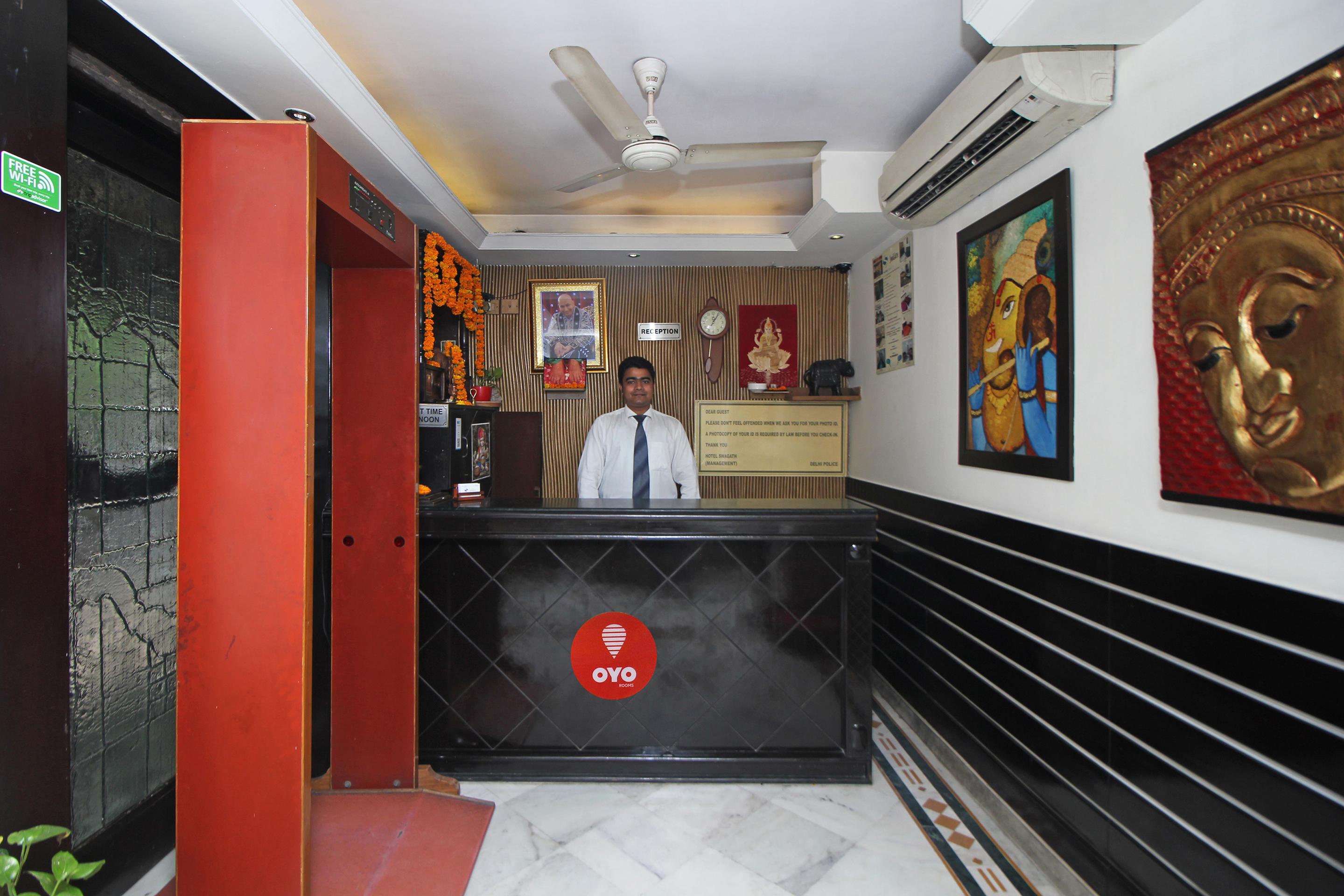 Oyo 5915 Hotel Swagath Нью-Дели Экстерьер фото