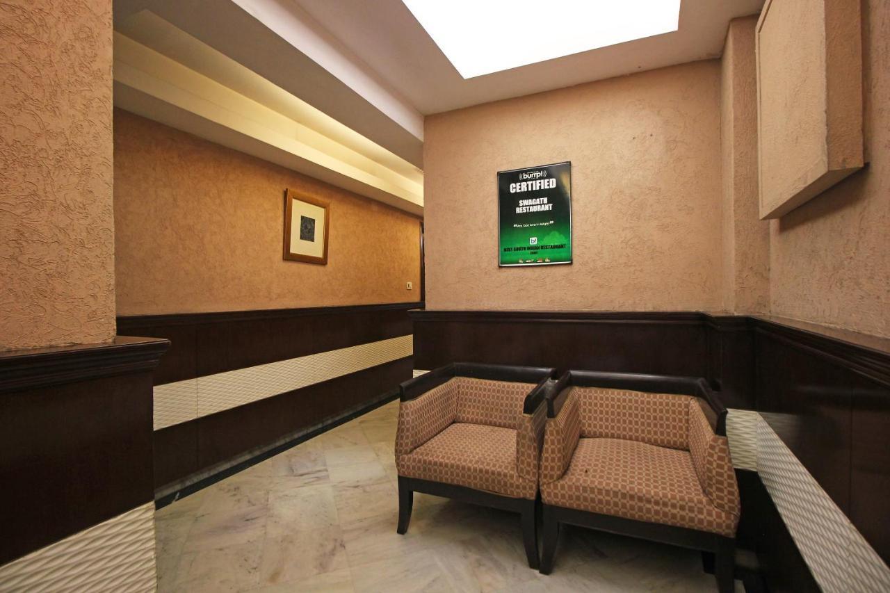 Oyo 5915 Hotel Swagath Нью-Дели Экстерьер фото